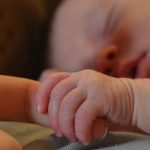Петте "думи", които всички бебета използват, преди да станат на 3 месеца бебе език